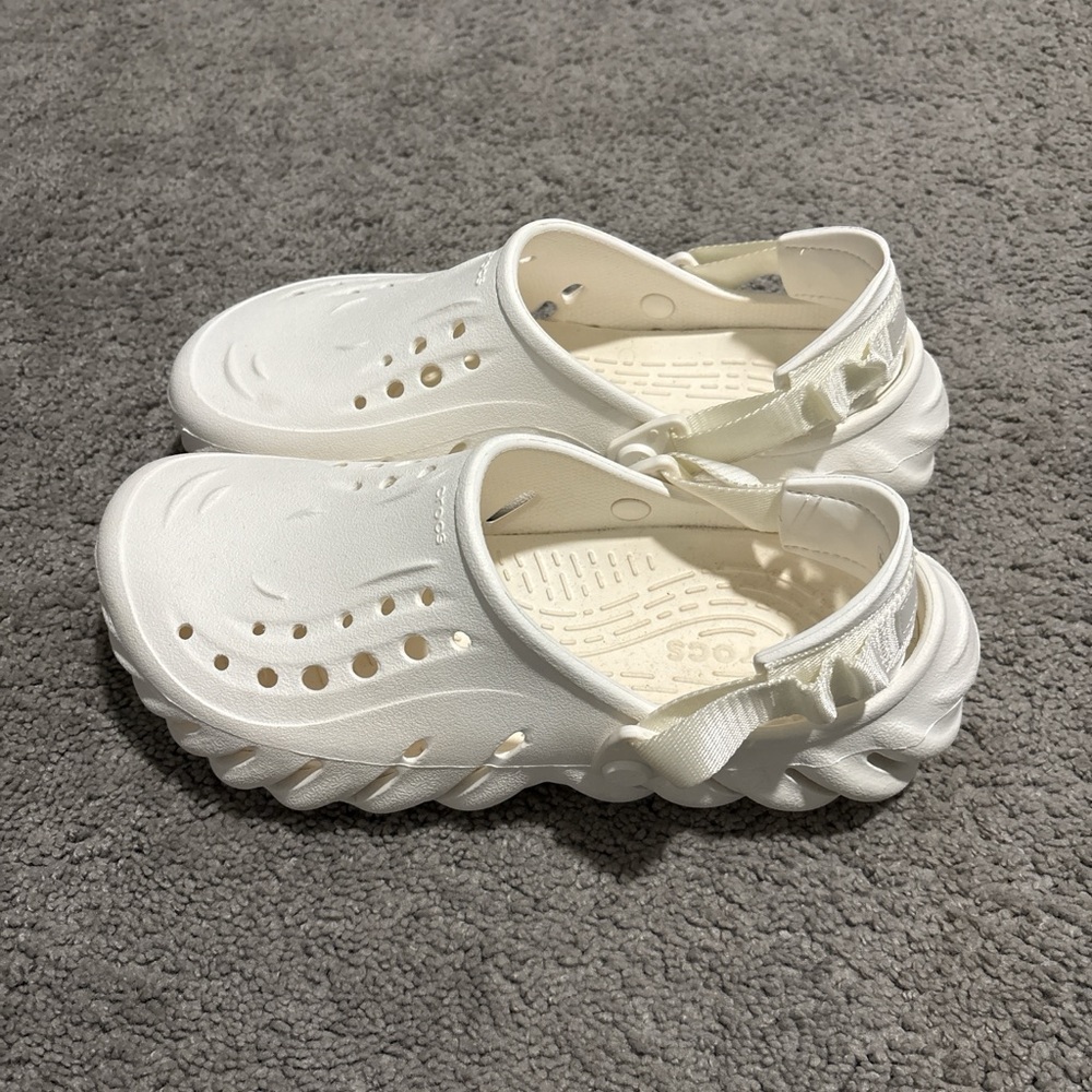 Crocs White Clogs - Picture 5 of 5